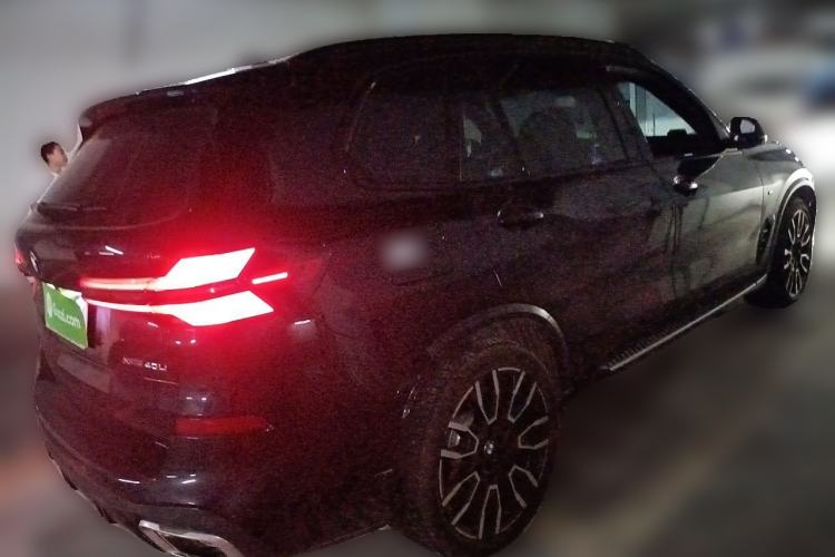Used BMW X5 2025 Model, xDrive 40Li M Sport Night Package Rear Right 45 Deg
