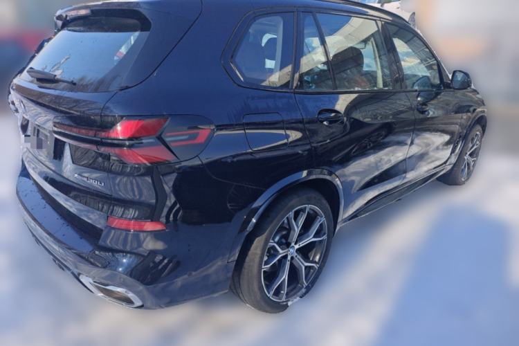 Used BMW X5 2025 Model, xDrive 30Li Prestige M Sport Night Package Rear Right 45 Deg