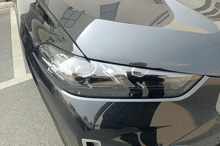 Used BMW X5 2025 Model, xDrive 30Li Prestige M Sport Night Package Right Front Headlight