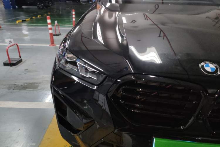 Used BMW X5 2025 Model, xDrive 40Li M Sport Night Package Right Front Headlight