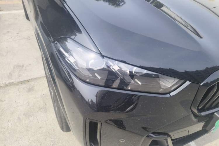 Used BMW X5 2025 Model, xDrive 30Li Prestige M Sport Night Package Right Front Headlight