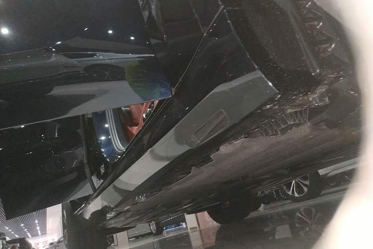 Used BMW X5 2025 Model, xDrive 40Li M Sport Night Package Right Side Sill