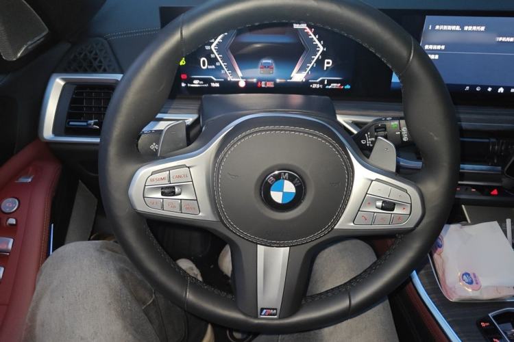 Used BMW X5 2025 Model, xDrive 40Li M Sport Night Package Steering Wheel