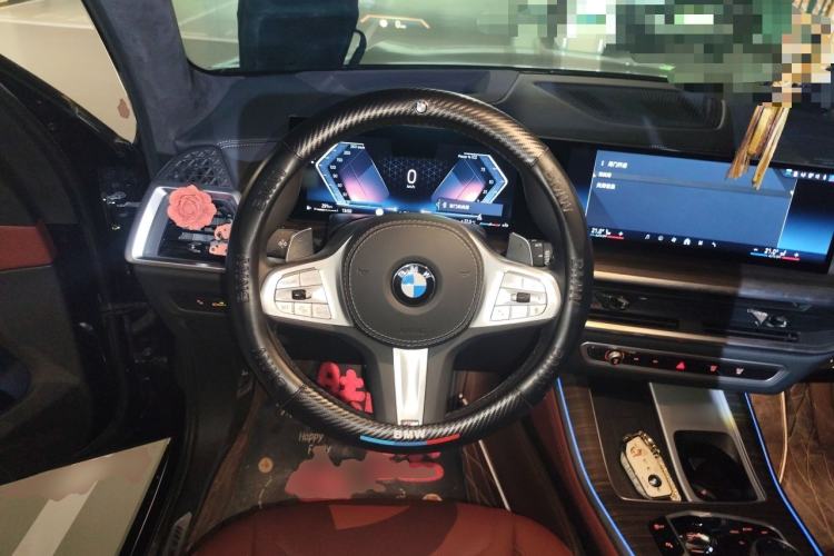 Used BMW X5 2025 Model, xDrive 40Li M Sport Night Package Steering Wheel