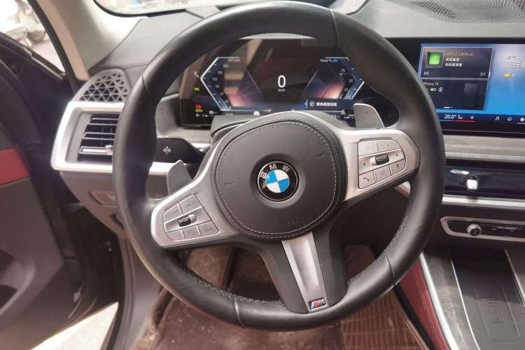 Used BMW X5 2025 Model, xDrive 30Li Prestige M Sport Night Package Steering Wheel