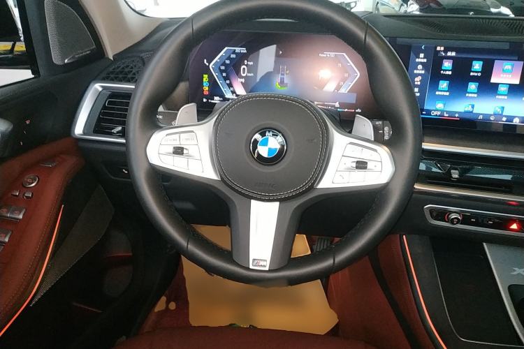 Used BMW X5 2025 Model, xDrive 30Li Prestige M Sport Night Package Steering Wheel
