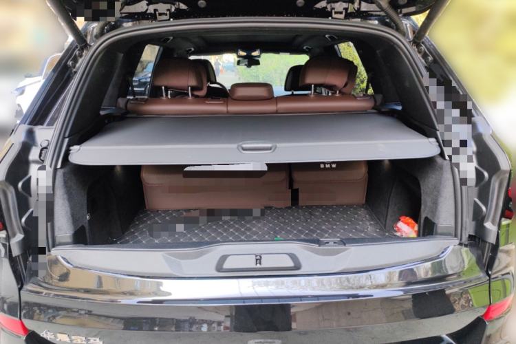 Used BMW X5 2025 Model, xDrive 40Li M Sport Night Package Trunk