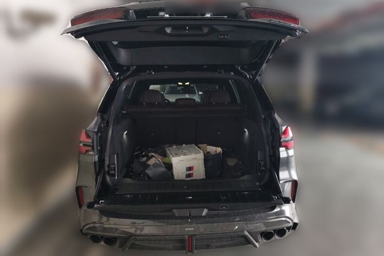 Used BMW X5 2025 Model, xDrive 40Li M Sport Night Package Trunk