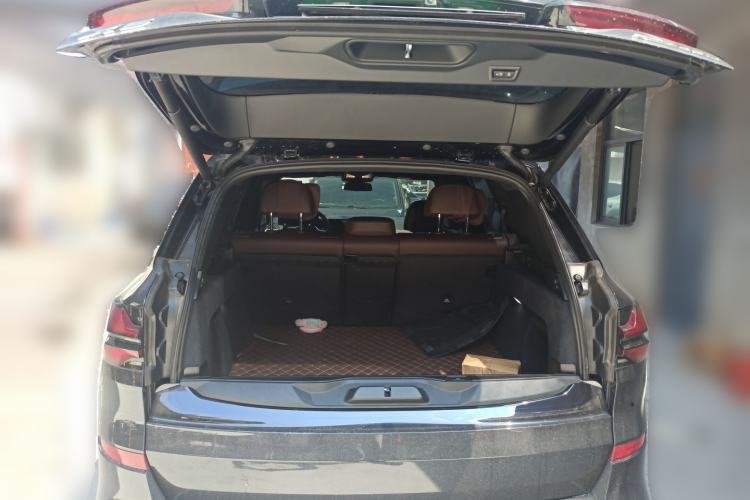 Used BMW X5 2025 Model, xDrive 40Li M Sport Night Package Trunk