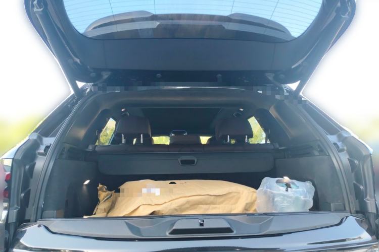 Used BMW X5 2025 Model, xDrive 30Li Prestige M Sport Night Package Trunk