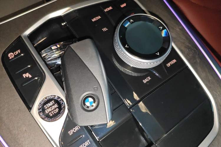 Used BMW X5 2025 Model, xDrive 30Li Prestige M Sport Night Package Vehicle Key
