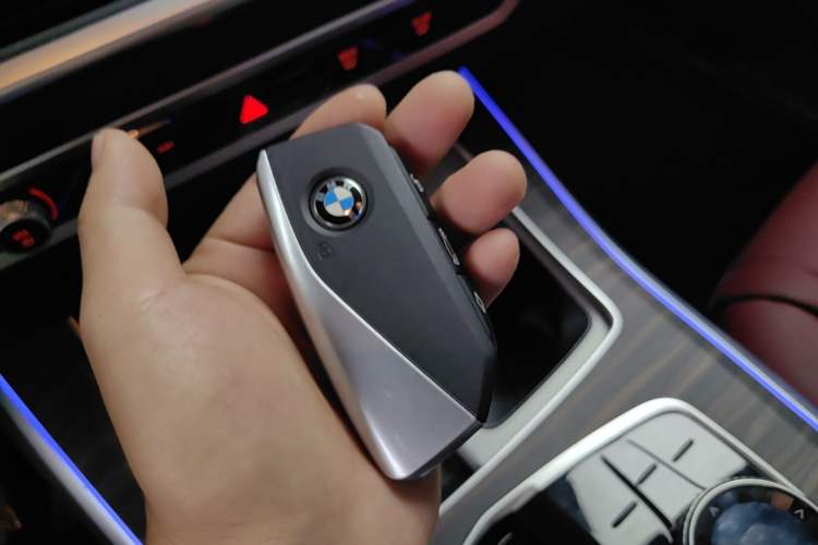Used BMW X5 2025 Model, xDrive 40Li M Sport Night Package Vehicle Key