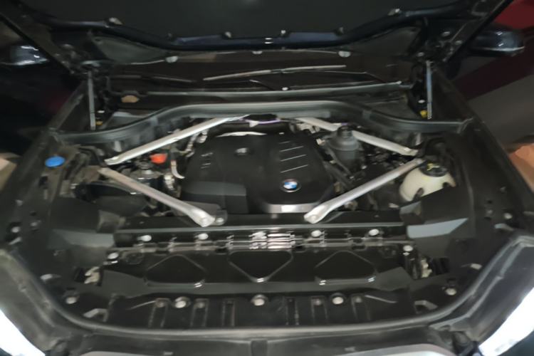 Used BMW X5 2025 Model, xDrive 30Li Prestige M Sport Night Package Engine Bay
