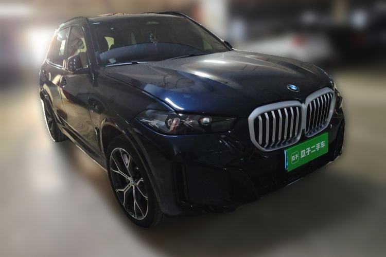 Used BMW X5 2025 Model, xDrive 30Li Prestige M Sport Night Package Front Right 45 Deg