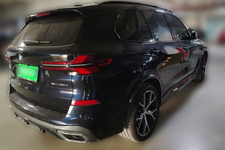 Used BMW X5 2025 Model, xDrive 30Li Prestige M Sport Night Package Rear Right 45 Deg