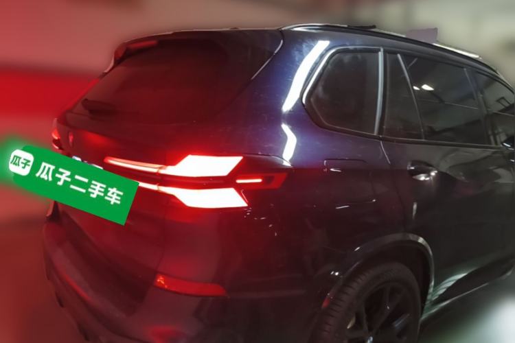 Used BMW X5 2025 Model, xDrive 30Li Prestige M Sport Night Package Rear Right 45 Deg