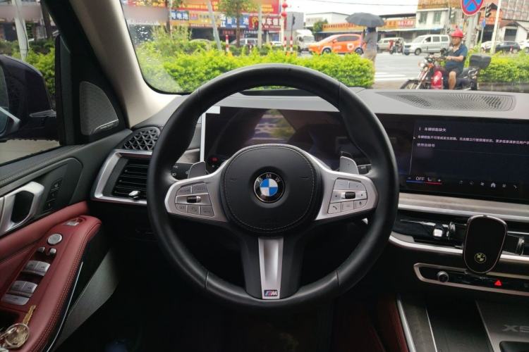 Used BMW X5 2025 Model, xDrive 30Li Prestige M Sport Night Package Steering Wheel