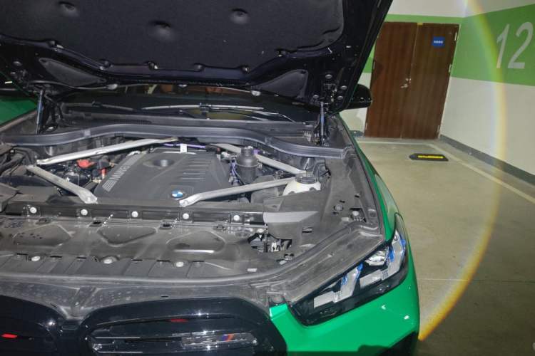 Used BMW X5 2025 Model, xDrive 40Li M Sport Night Package Engine Bay Left