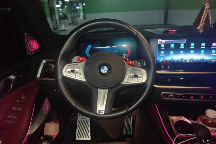 Used BMW X5 2025 Model, xDrive 40Li M Sport Night Package Steering Wheel