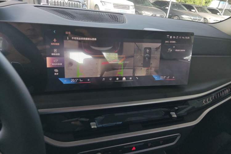 Used BMW X5 2026 Model, Facelifted xDrive 30Li Premium M Sport Night Package Audio And AC Panel