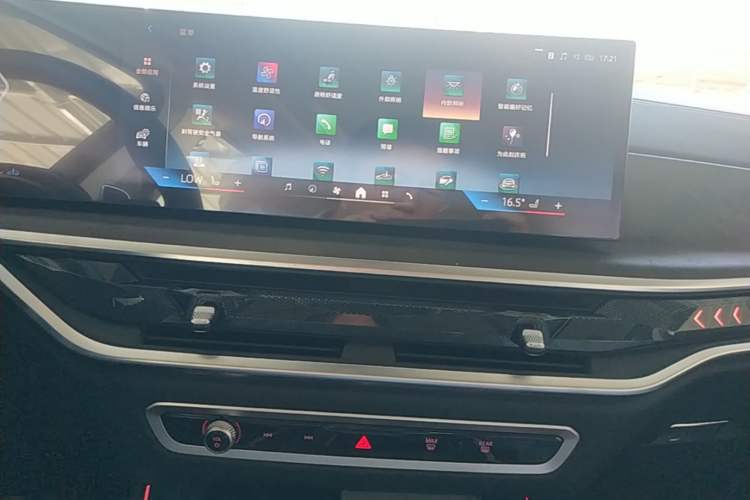 Used BMW X5 2026 Model, Facelifted xDrive 30Li Premium M Sport Night Package Audio And AC Panel
