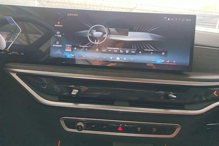 Used BMW X5 2026 Model, Facelifted xDrive 30Li Premium M Sport Night Package Audio And AC Panel