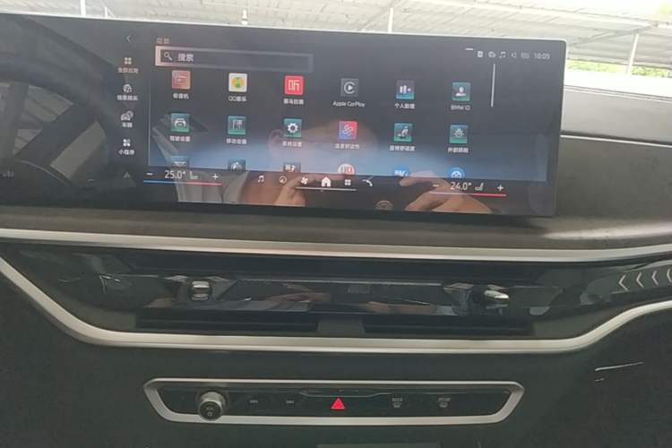 Used BMW X5 2026 Model, Facelifted xDrive 30Li Premium M Sport Night Package Audio And AC Panel