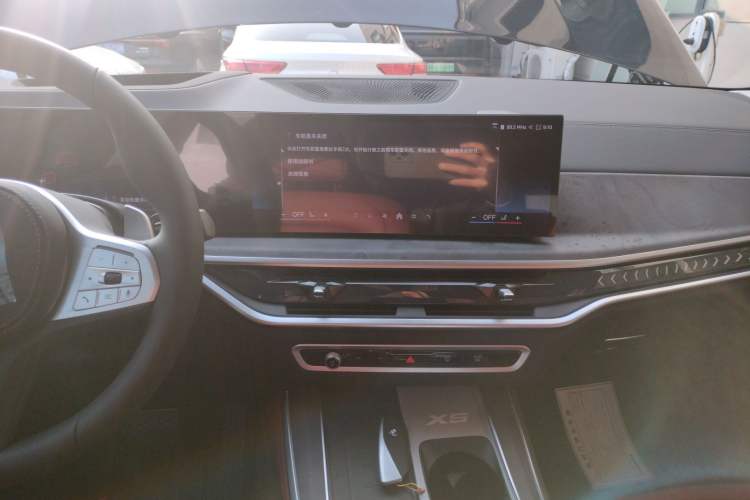 Used BMW X5 2026 Model, Facelifted xDrive 30Li Premium M Sport Night Package Audio And AC Panel