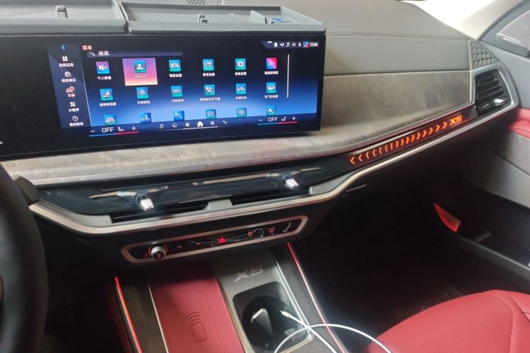 Used BMW X5 2026 Model, Facelifted xDrive 30Li Premium M Sport Night Package Audio And AC Panel