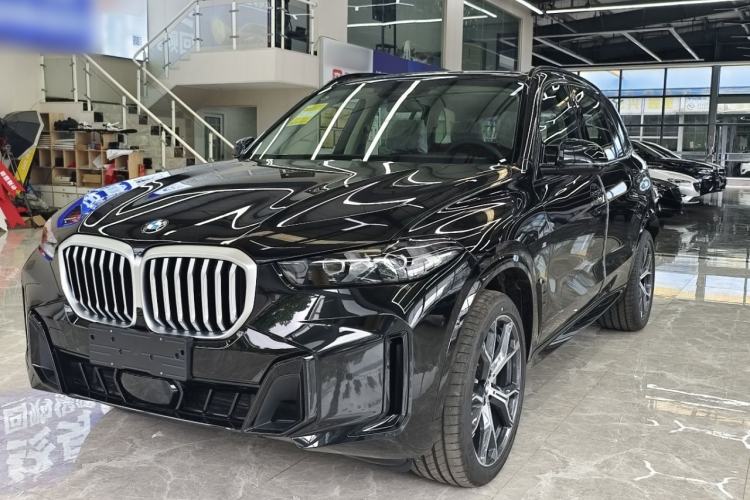 BMW X5 2026 Model, Facelifted xDrive 30Li Premium M Sport Night Package