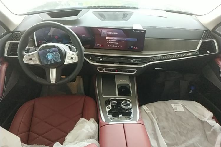 Used BMW X5 2026 Model, Facelifted xDrive 30Li Premium M Sport Night Package Center Console