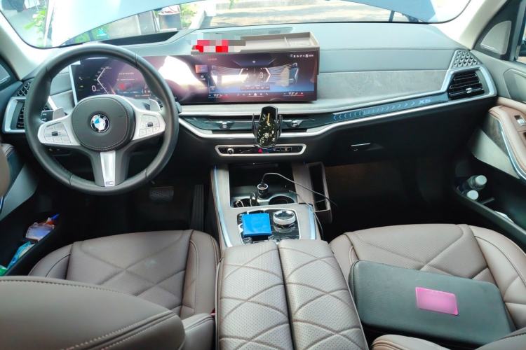 Used BMW X5 2026 Model, xDrive 30Li Prestige M Sport Night Package Center Console
