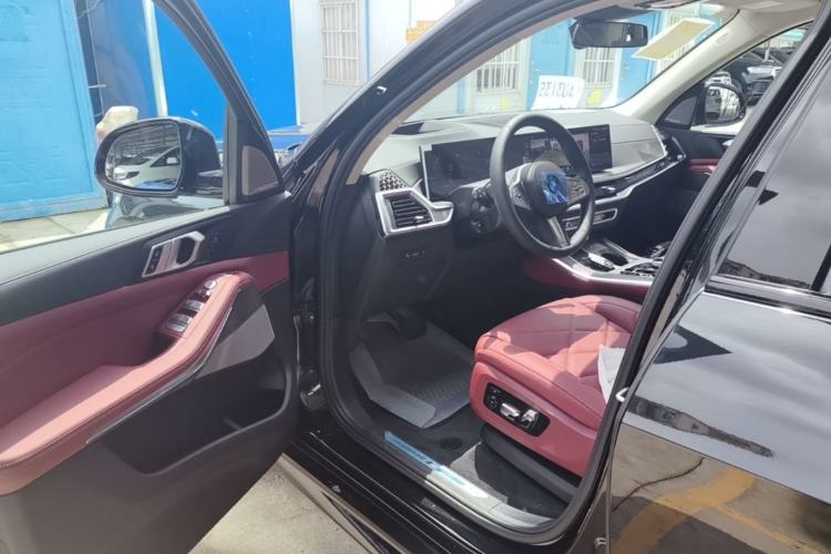 Used BMW X5 2026 Model, Facelifted xDrive 30Li Premium M Sport Night Package Driver Seat