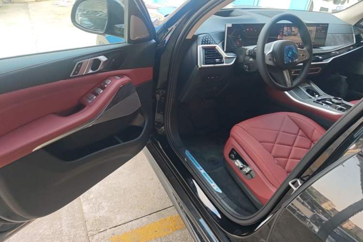Used BMW X5 2026 Model, xDrive 30Li Prestige M Sport Night Package Driver Seat