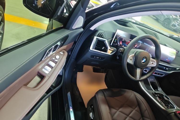 Used BMW X5 2026 Model, xDrive 30Li Prestige M Sport Night Package Driver Seat