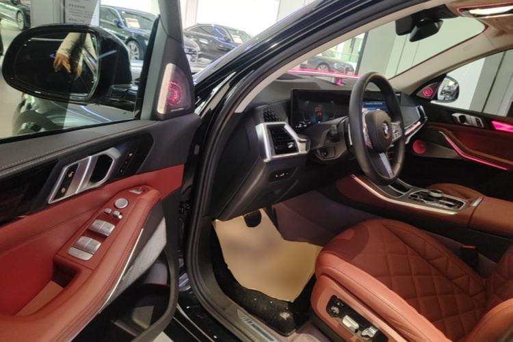 Used BMW X5 2026 Model, xDrive 30Li Prestige M Sport Night Package Driver Seat
