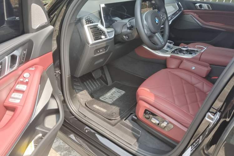 Used BMW X5 2026 Model, xDrive 40Li M Sport Night Package Driver Seat