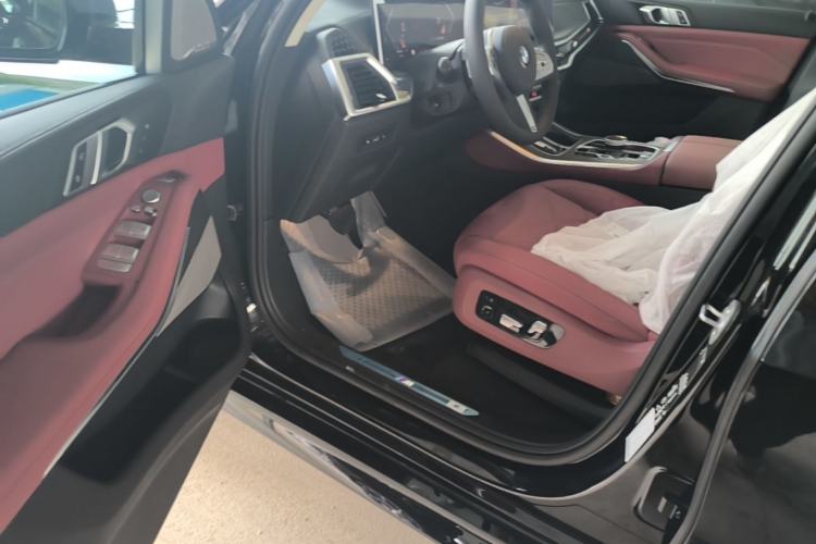 Used BMW X5 2026 Model, Facelifted xDrive 30Li Premium M Sport Night Package Driver Seat