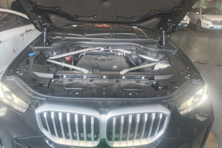 Used BMW X5 2026 Model, xDrive 30Li Prestige M Sport Night Package Engine Bay
