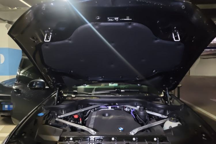 Used BMW X5 2026 Model, xDrive 40Li M Sport Night Package Engine Bay