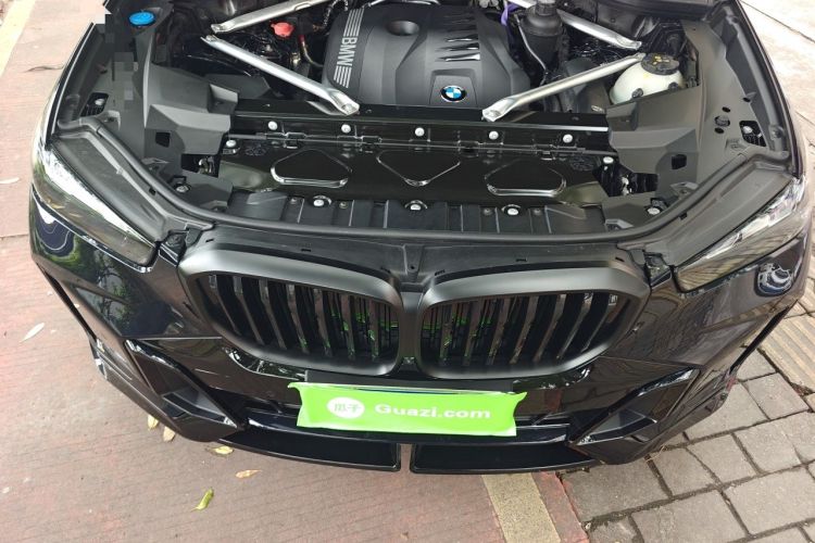 Used BMW X5 2026 Model, Facelifted xDrive 40Li M Sport Night Package Engine Bay