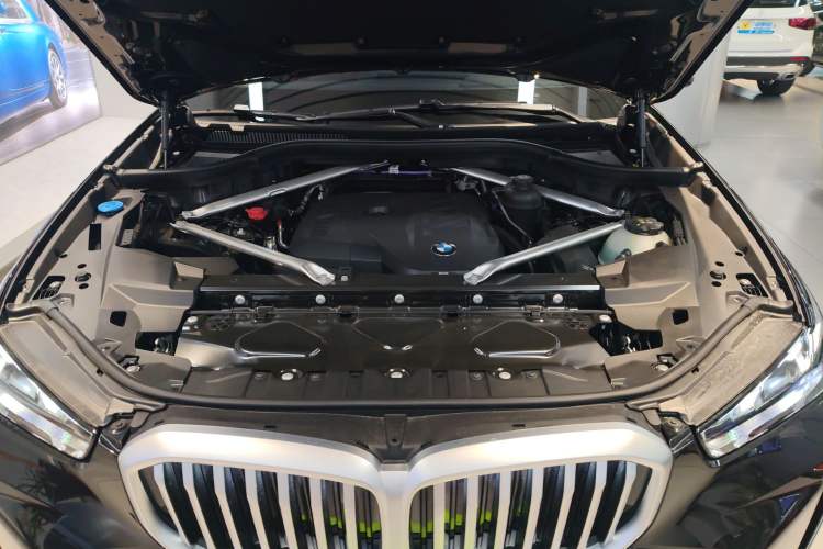 Used BMW X5 2026 Model, xDrive 30Li Prestige M Sport Night Package Engine Bay