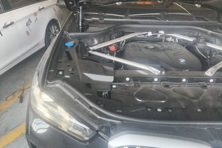 Used BMW X5 2026 Model, xDrive 30Li Prestige M Sport Night Package Engine Bay Right