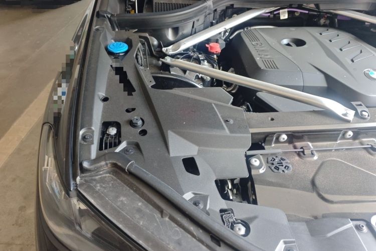 Used BMW X5 2026 Model, Facelifted xDrive 30Li Premium M Sport Night Package Engine Bay Right