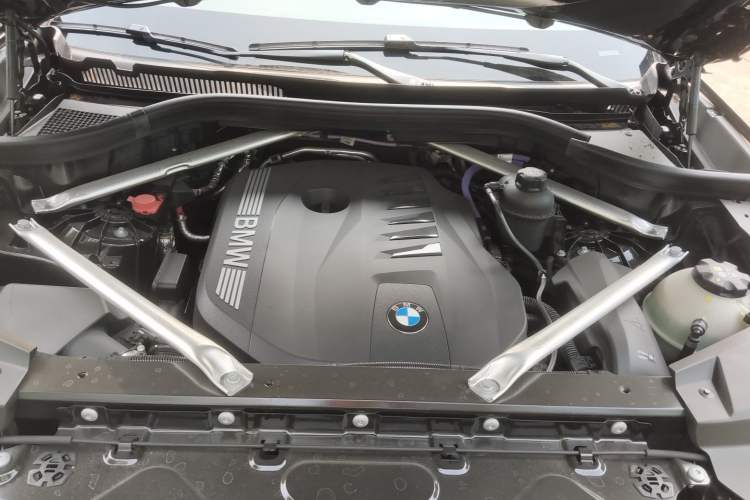 Used BMW X5 2026 Model, xDrive 40Li M Sport Night Package Engine Bay