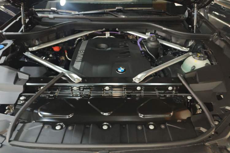 Used BMW X5 2026 Model, xDrive 40Li M Sport Night Package Engine Bay
