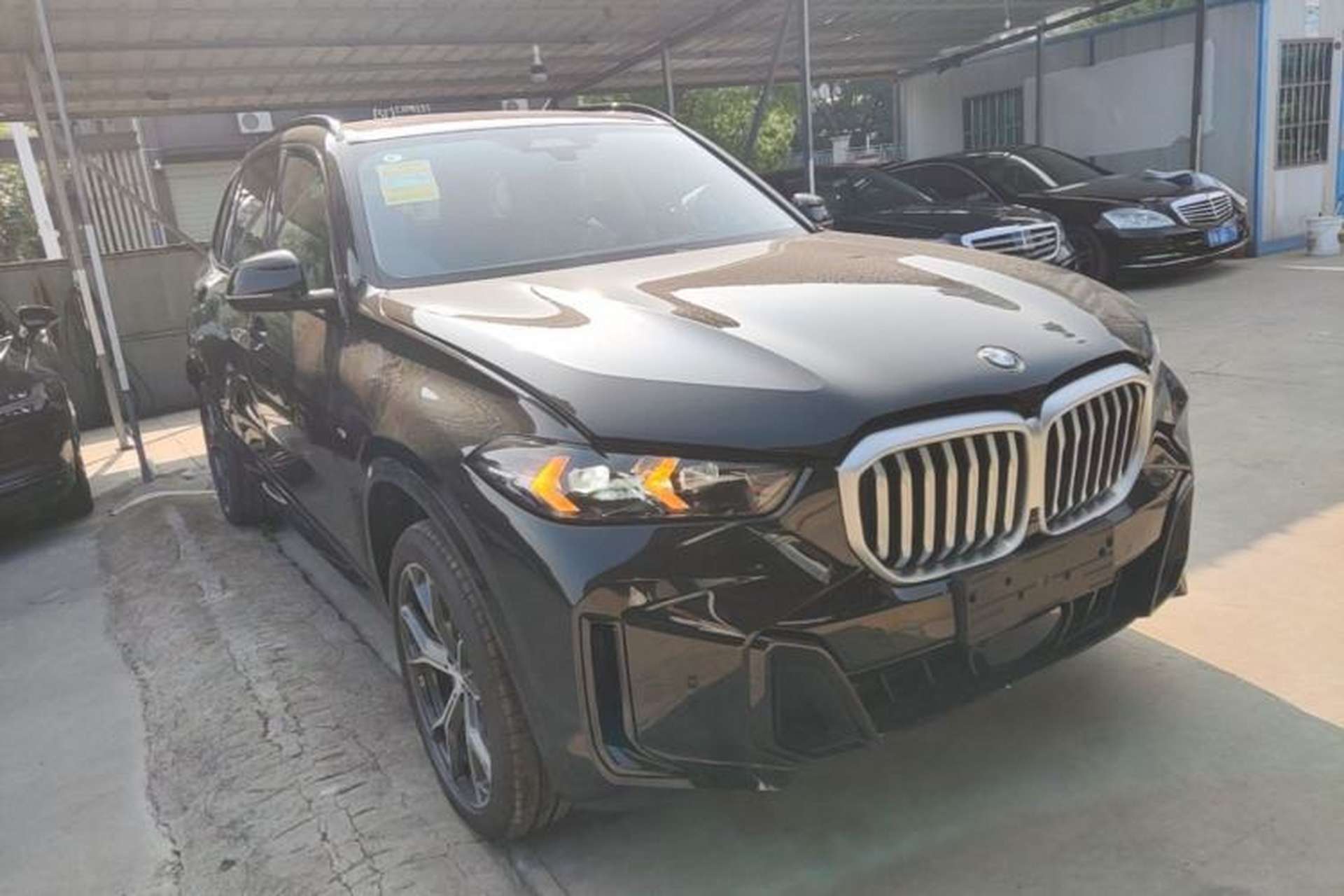 Used BMW X5 2026 Model, Facelifted xDrive 30Li Premium M Sport Night Package Exterior 1