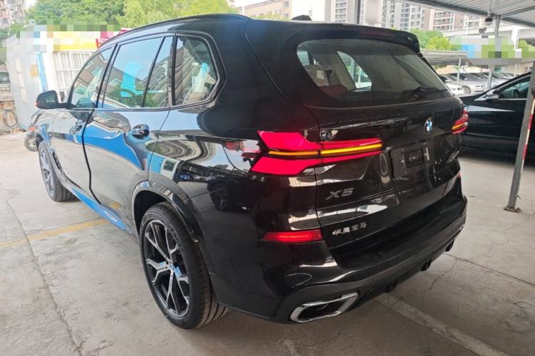Used BMW X5 2026 Model, xDrive 30Li Prestige M Sport Night Package Exterior 2