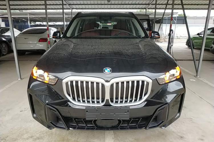 Used BMW X5 2026 Model, Facelifted xDrive 30Li Premium M Sport Night Package Front
