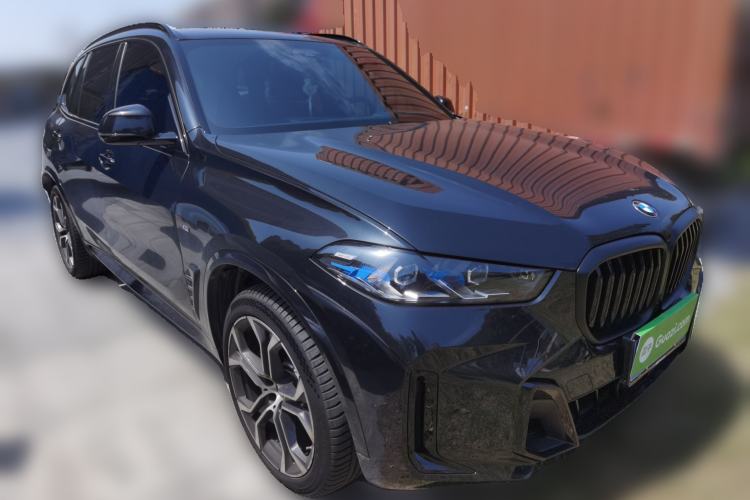Used BMW X5 2026 Model, Facelifted xDrive 40Li M Sport Night Package Front Right 45 Deg